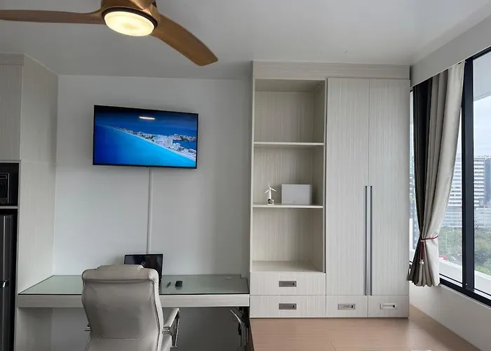 Avenir Next To It Park Apartment